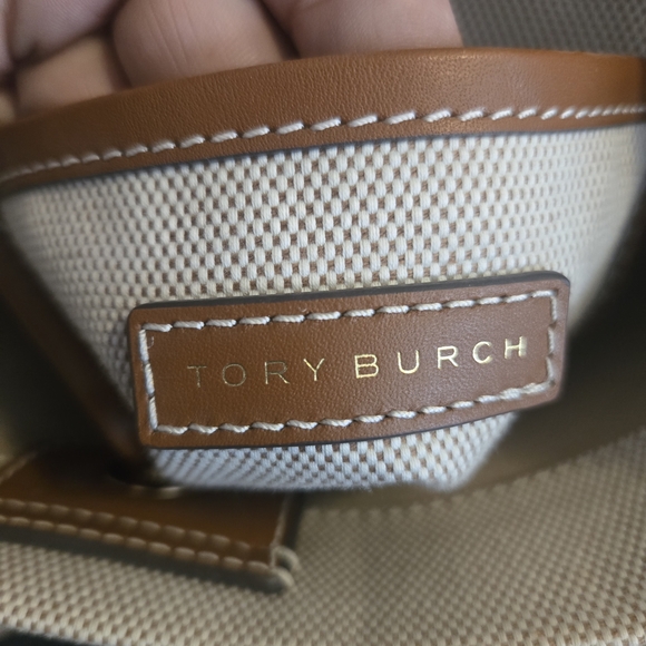 Tory Burch Cream and Tan Shoulder Bag - Picture 4 of 12